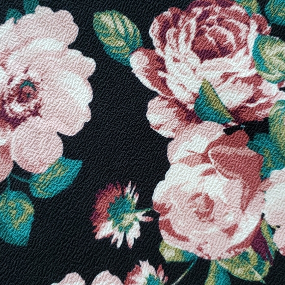 Vintage Style Floral Pencil Skirt - Picture 2 of 2